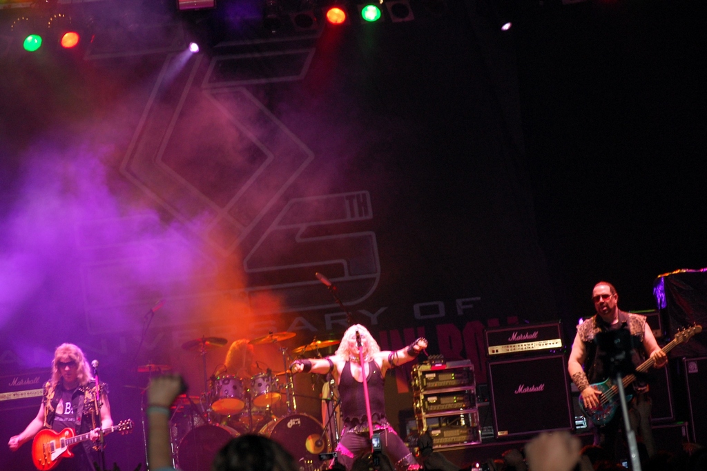 3 Twisted Sister 72.jpg